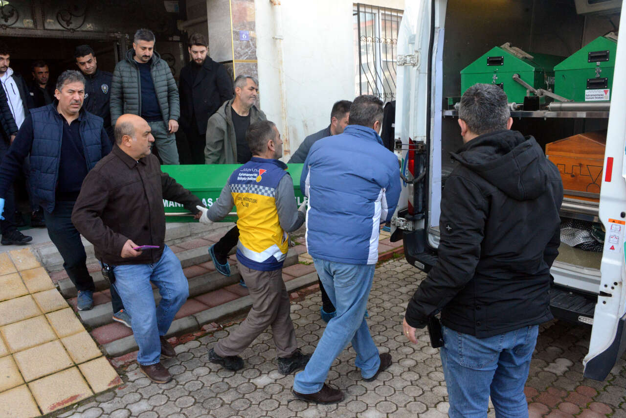 26 yaşındaki genç, babasını vahşice katletti 7